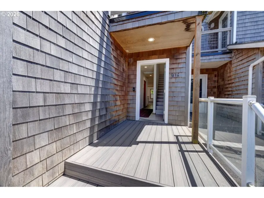 303 Avenue C, Seaside, OR 97138 - #3
