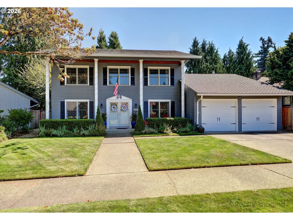 16346 NE Tillamook St, Portland, OR 97230 - #1
