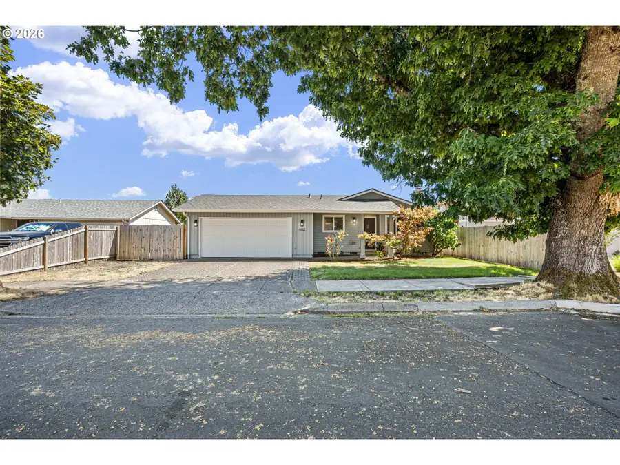 4853 Beaver St, Springfield, OR 97478 - #2