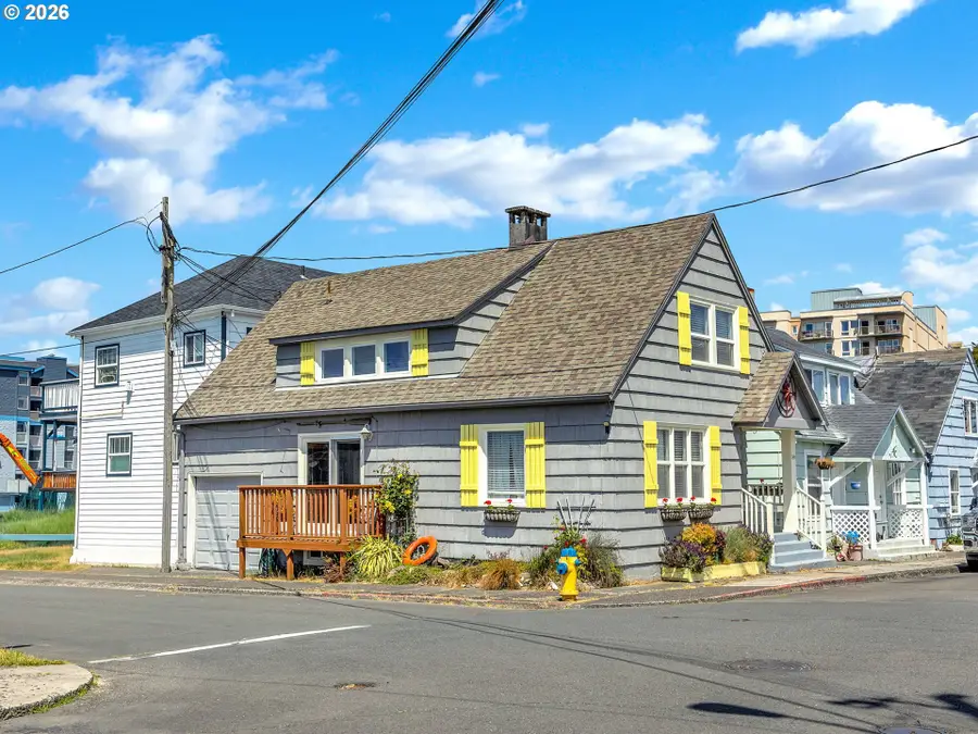 480 S Columbia St, Seaside, OR 97138 - #2