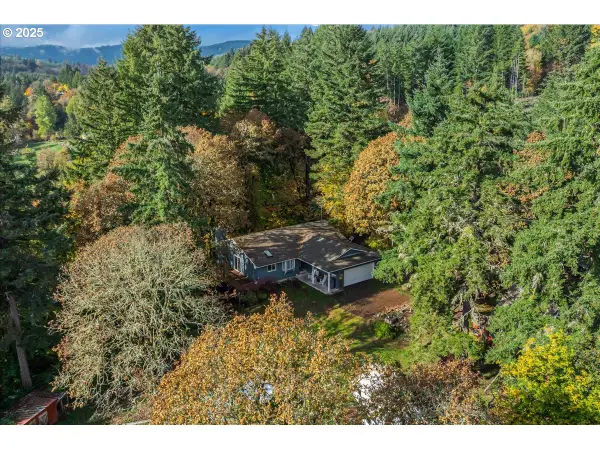 56220 SW Lee Falls Rd, Gaston, OR 97119