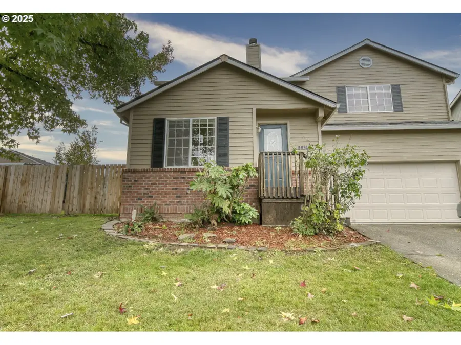 33298 SW Meadowbrook Dr, Scappoose, OR 97056 - Image #2