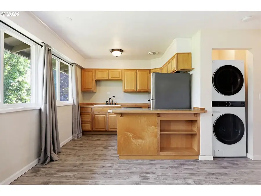 1529 Garfield Pl, Eugene, OR 97402 - #2