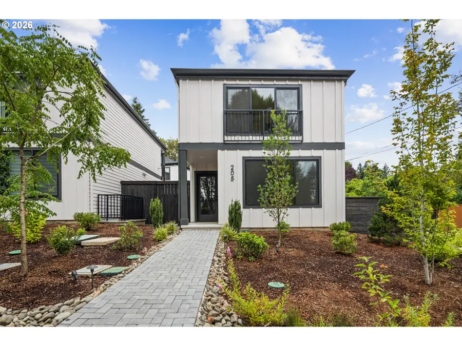 205 E Ave, Lake Oswego, OR 97034 - #2