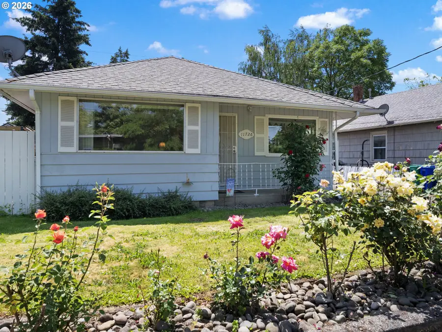 11726 SE Oak St, Portland, OR 97216 - #2