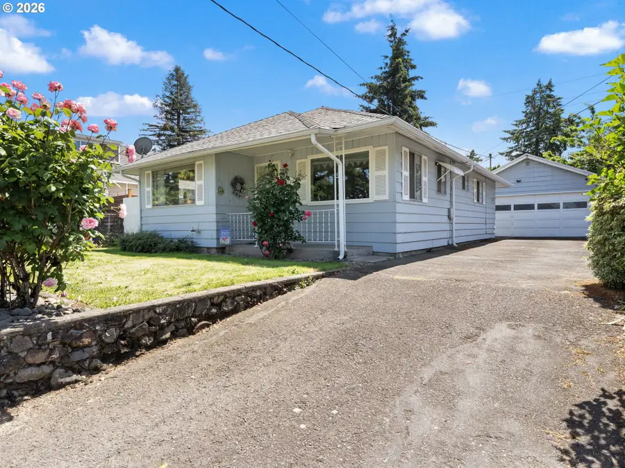 11726 SE Oak St, Portland, OR 97216 - #3