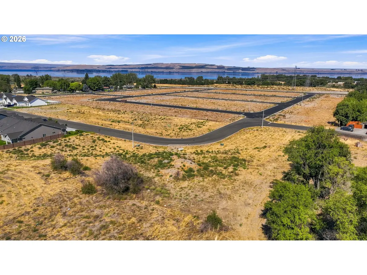 611 SW Mt Hood Ave, Boardman, OR 97818 - #1