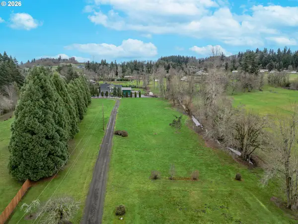 16655 Dancing Fox Ln Ne, Silverton, OR 97381