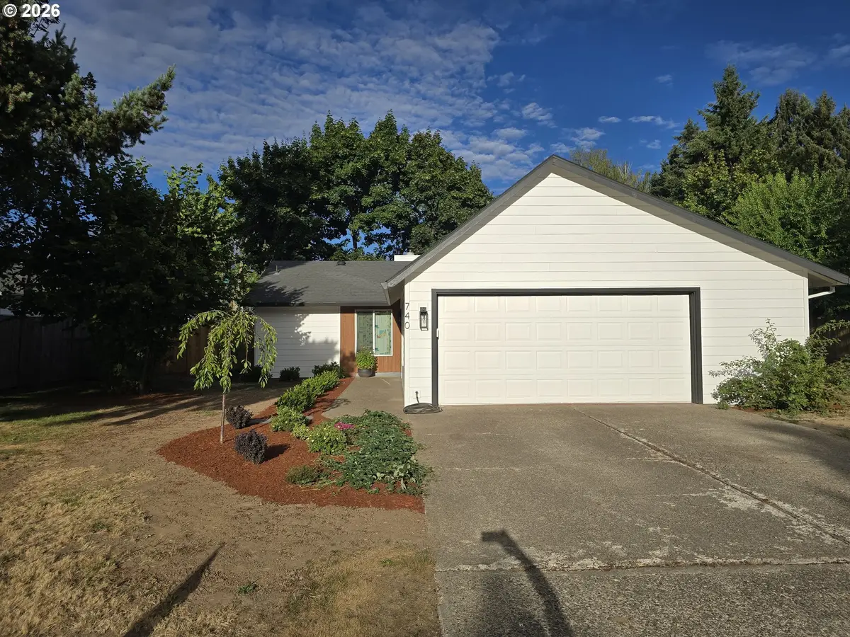740 SE 18th Ave, Hillsboro, OR 97123 - #1