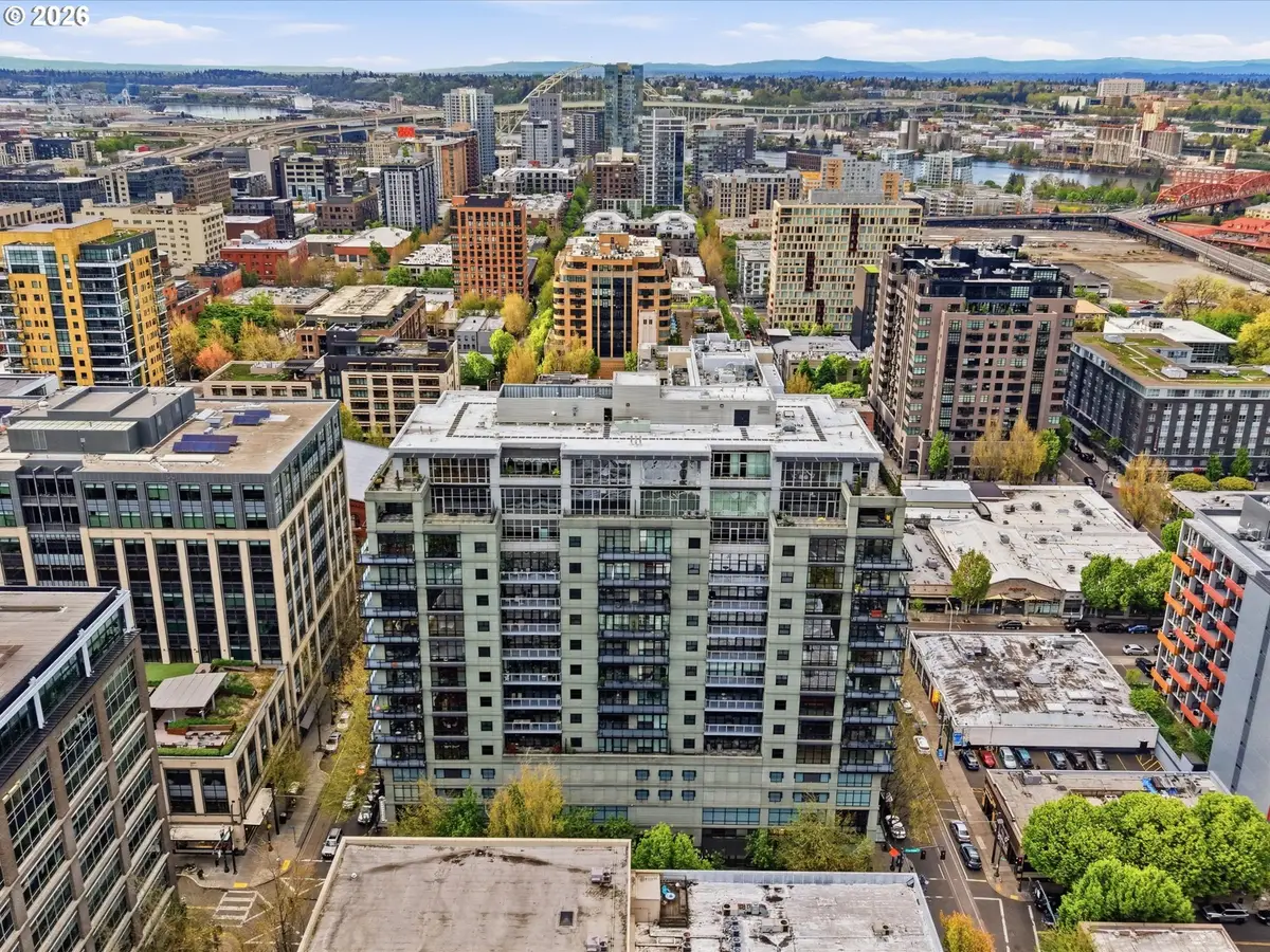 1025 NW Couch St, Portland, OR 97209 - #1