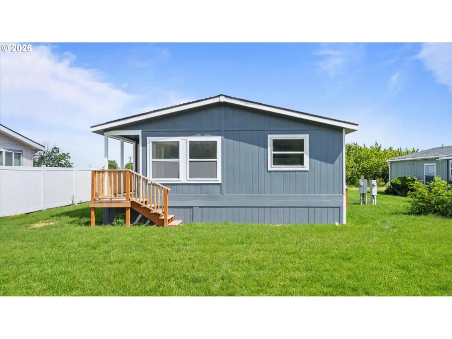 626 NW 4th Ave, Milton Freewater, OR 97862 - #2