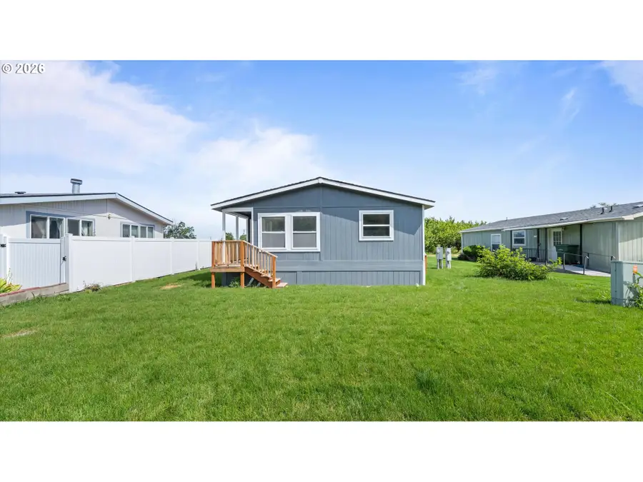 626 NW 4th Ave, Milton Freewater, OR 97862 - #3