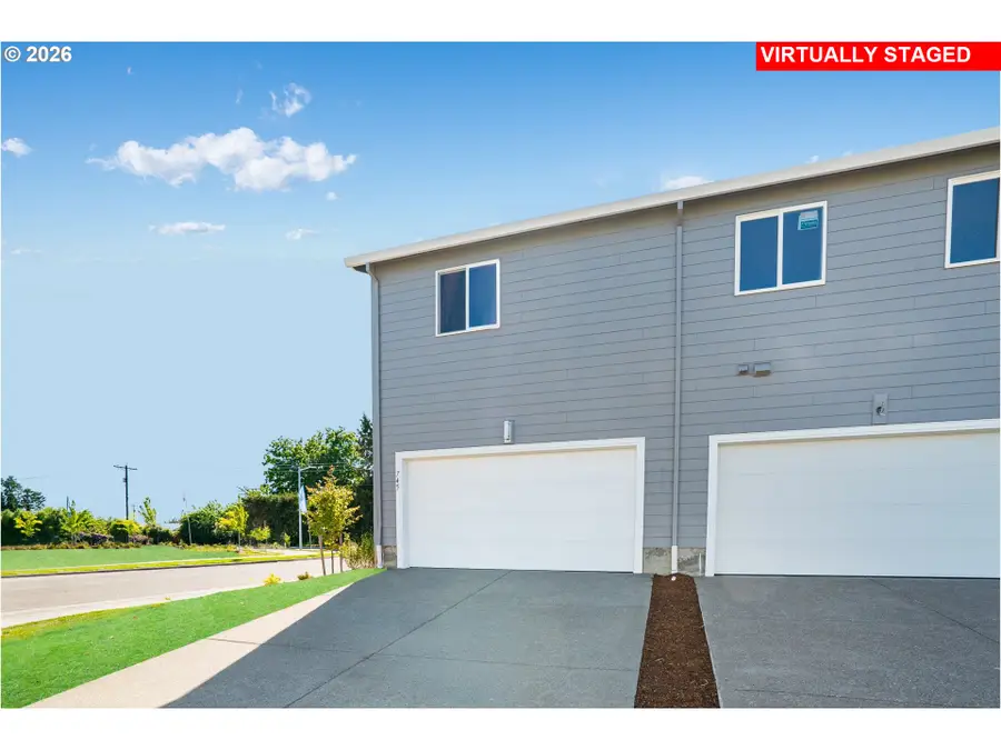 876 Sifuentez Ct, Woodburn, OR 97071 - #3