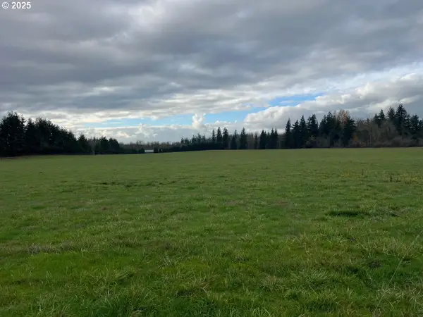 33953 S Highway 213, Molalla, OR 97038