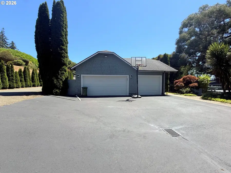 93646 Mallard Ln, Glasgow, OR 97459 - #3