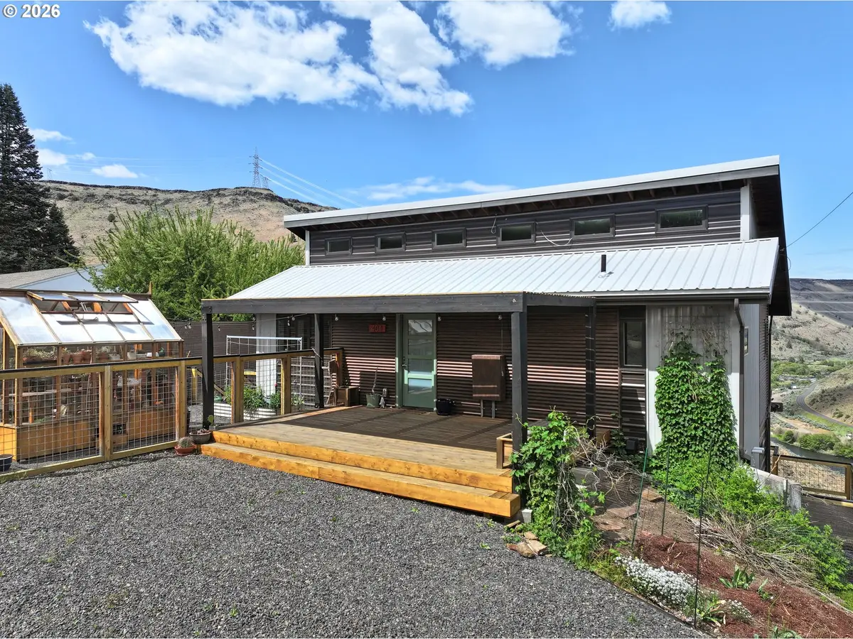 400 Lincoln Ave, Maupin, OR 97037 - #1