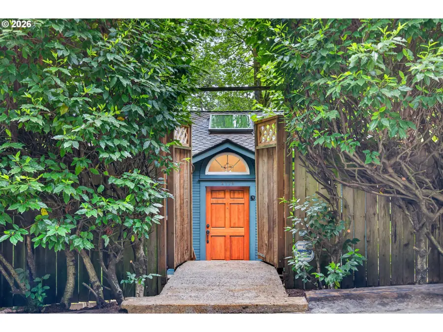 3119 SW Dosch Rd, Portland, OR 97239 - #2