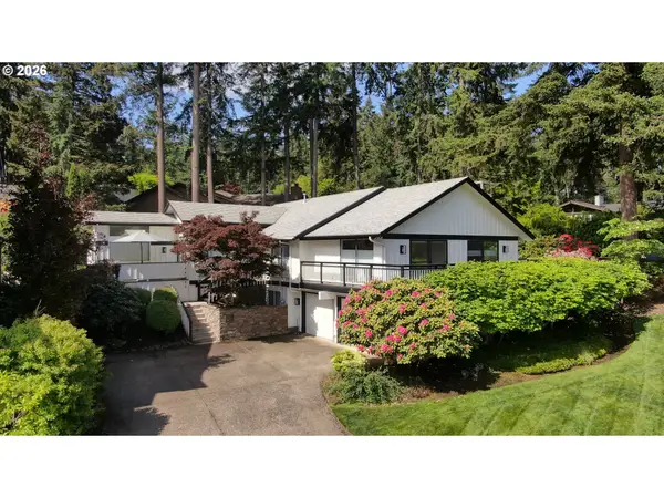 2496 Panorama Dr, Eugene, OR 97405