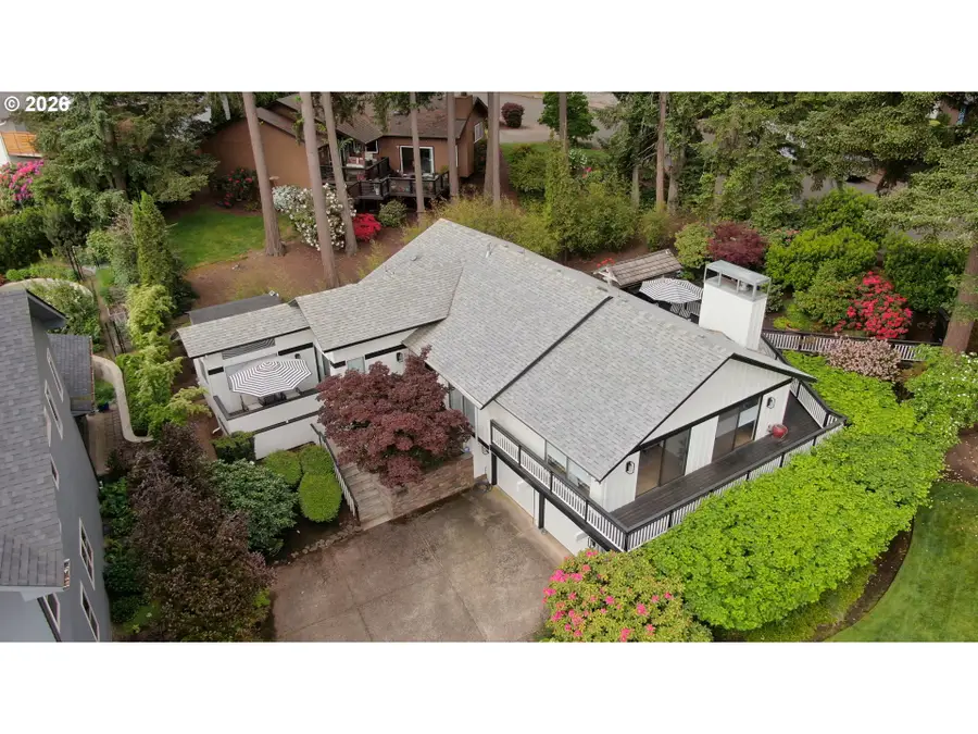 2496 Panorama Dr, Eugene, OR 97405 - #2