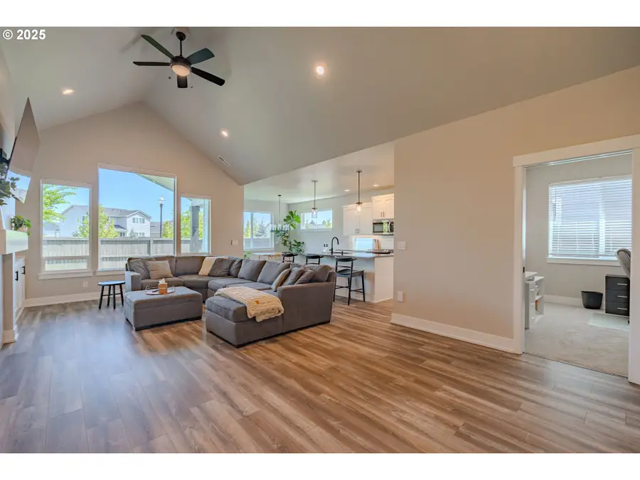 10107 NE 136th Ave, Vancouver, WA 98682 - Image #3