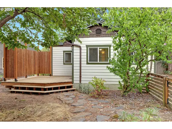 4438 NE 90th Ave, Portland, OR 97220