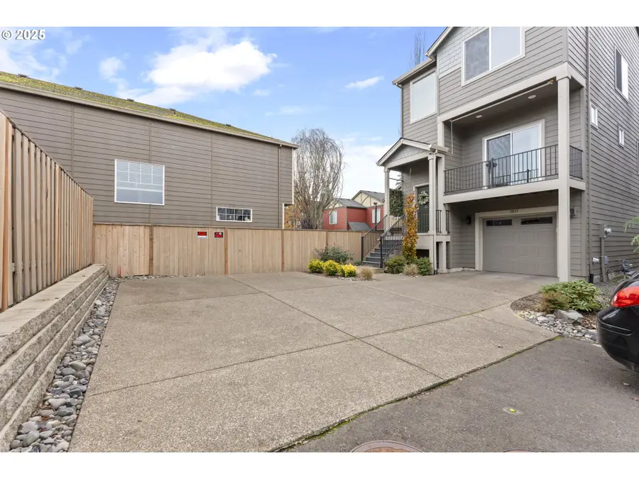 3037 SW Sherman Pl, Beaverton, OR 97003 - Image #2