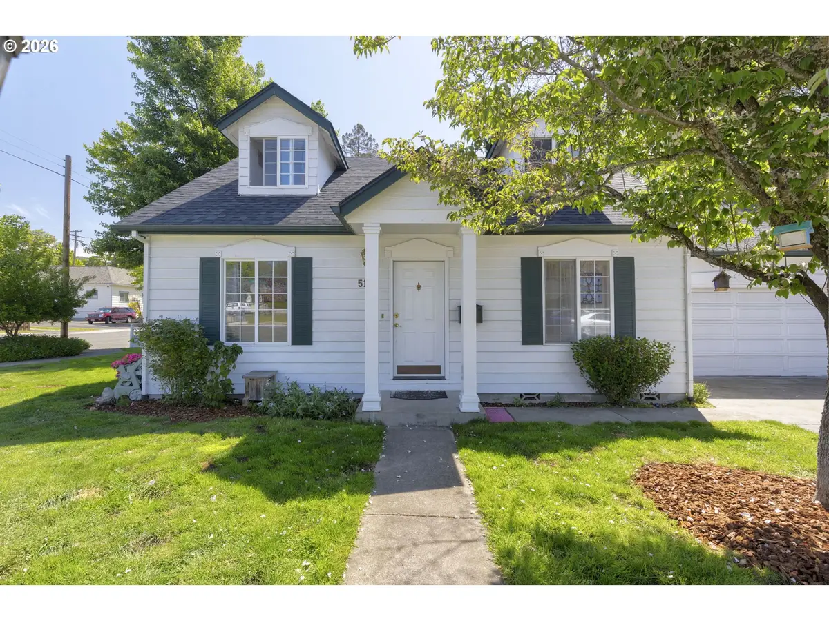 515 NW Dimmick St, Grants Pass, OR 97526 - #1