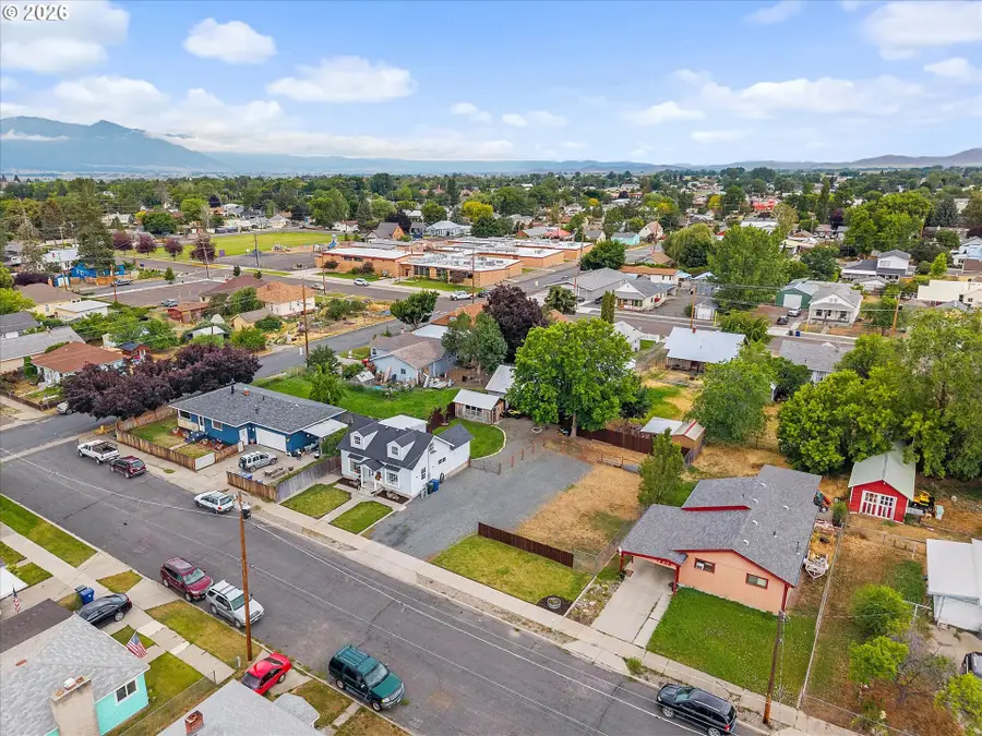 1220 Court Ave, Baker City, OR 97814 - #3