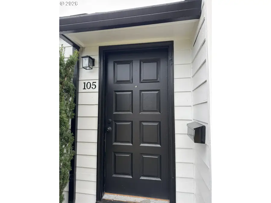 105 Maple Blvd, Wood Village, OR 97060 - #2
