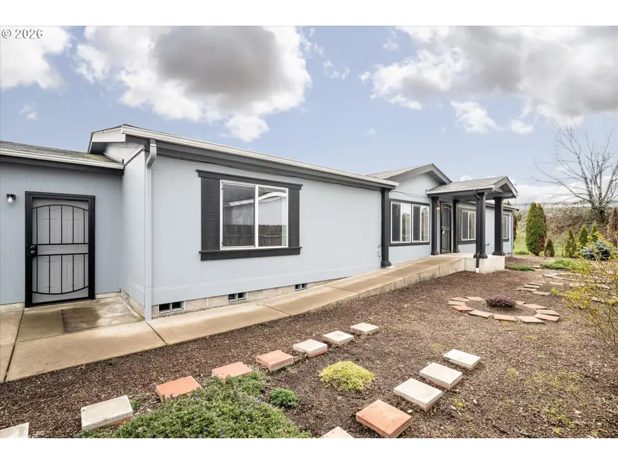 2569 Maia Loop, Springfield, OR 97477 - #2