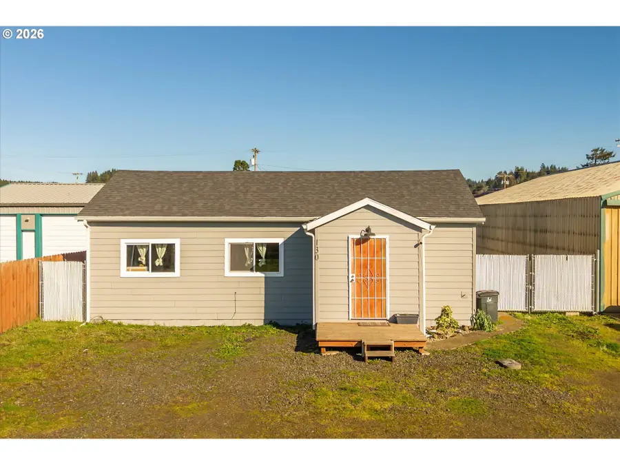 130 S 7th St, Lakeside, OR 97449 - #2