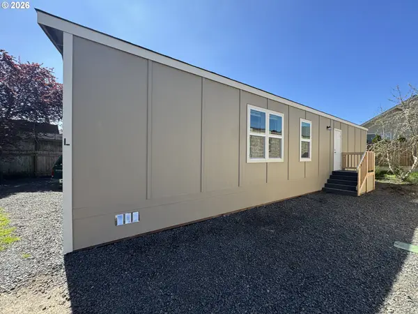 1085 W 1st Ave #L, JunctionCity, OR 97448