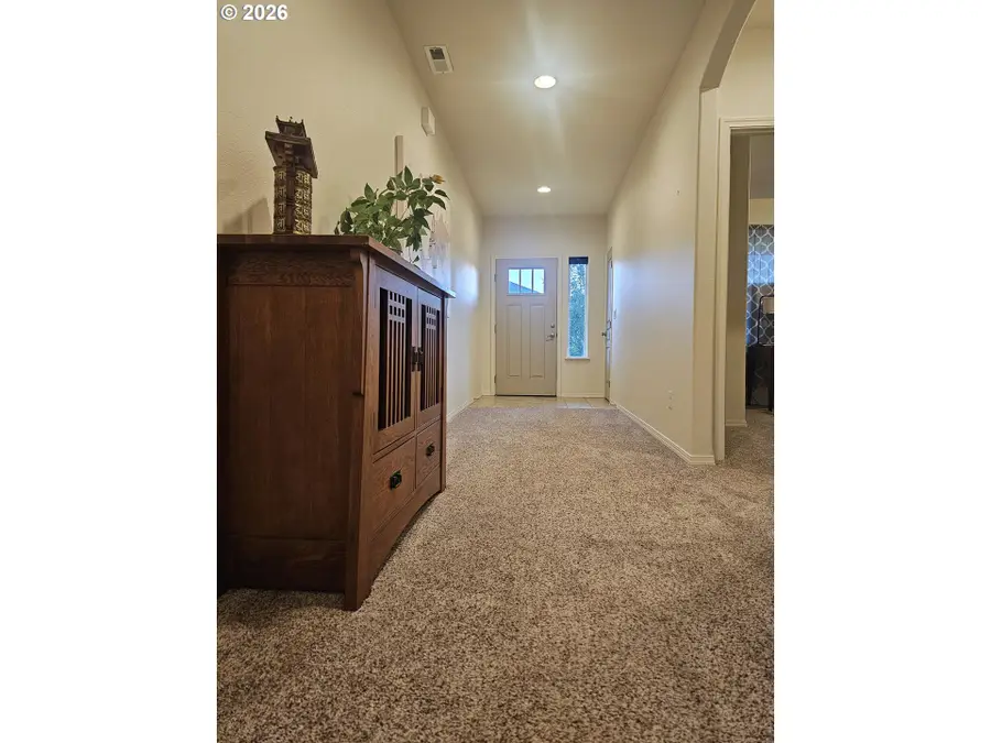 1363 Jefferson St, Independence, OR 97351 - #3