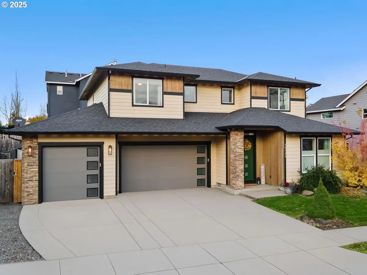 38323 Juniper St, Sandy, OR 97055 - Image #1