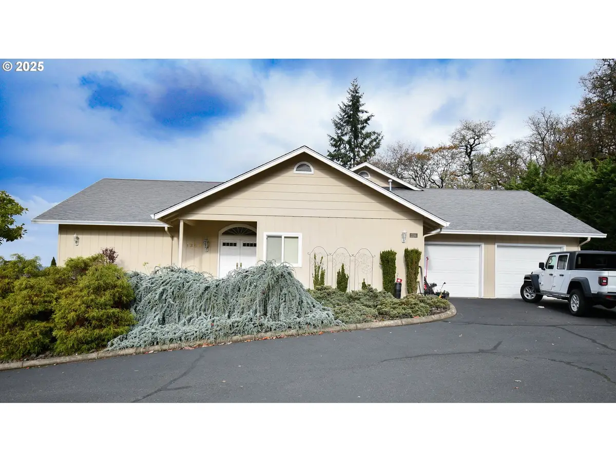 1356 SE Laurel Ct, Roseburg, OR 97470 - Image #1