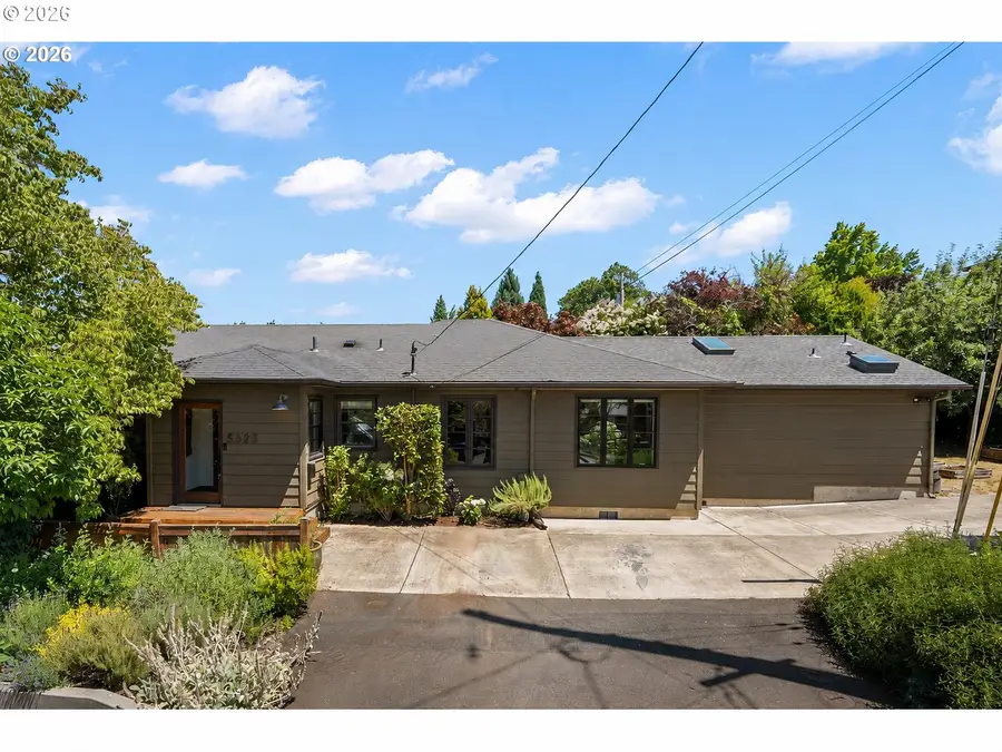 5623 SE Alder St, Portland, OR 97215 - #2