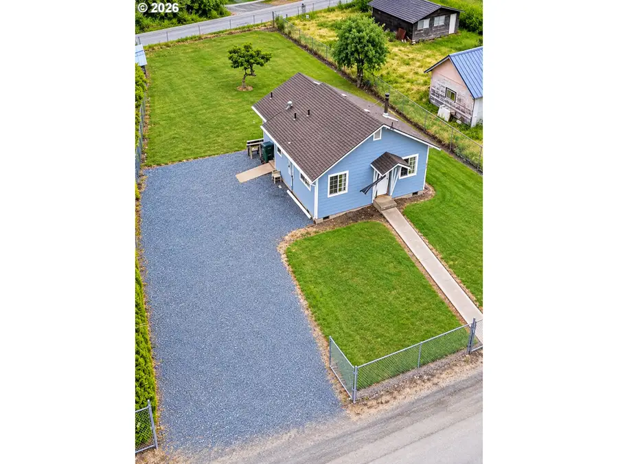 160 E Date St, Powers, OR 97466 - #3