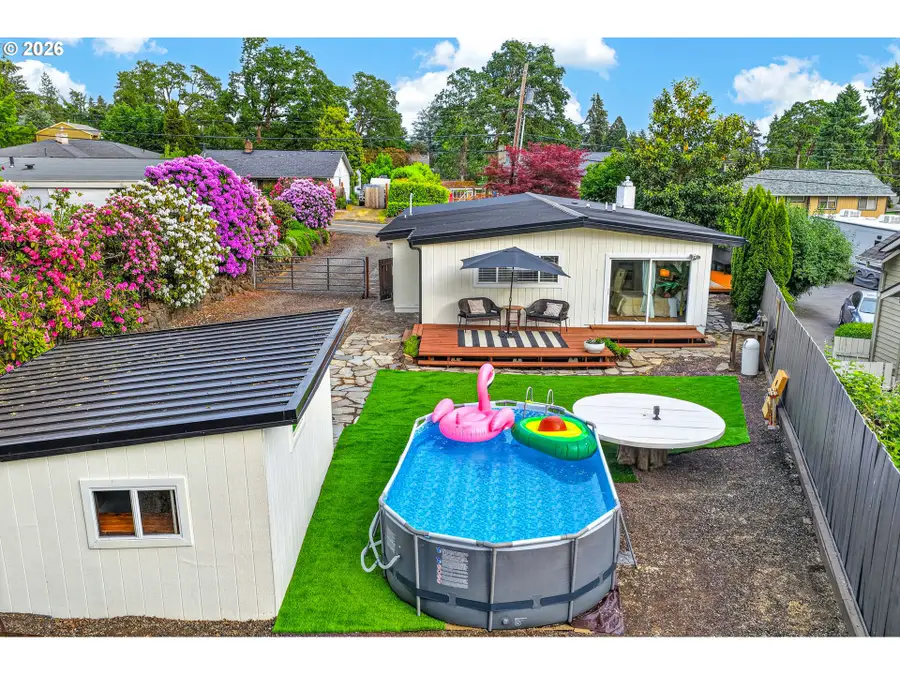 6903 Glen Echo Ave #B, Gladstone, OR 97027 - #2