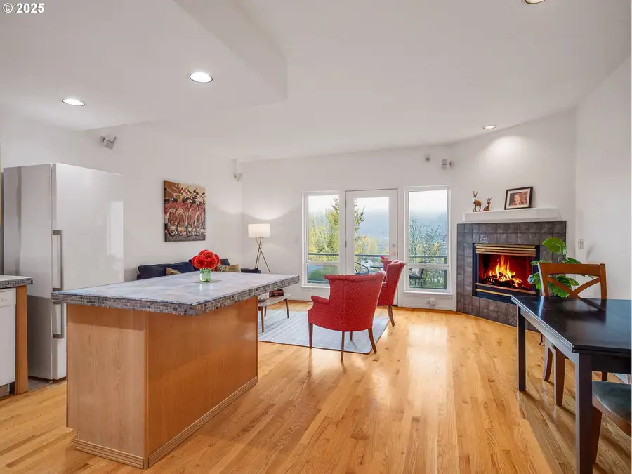 8310 N Edison St, Portland, OR 97203 - Image #3