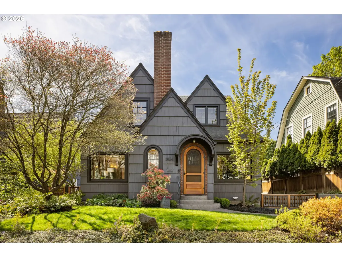 3826 NE Couch St, Portland, OR 97232 - #1