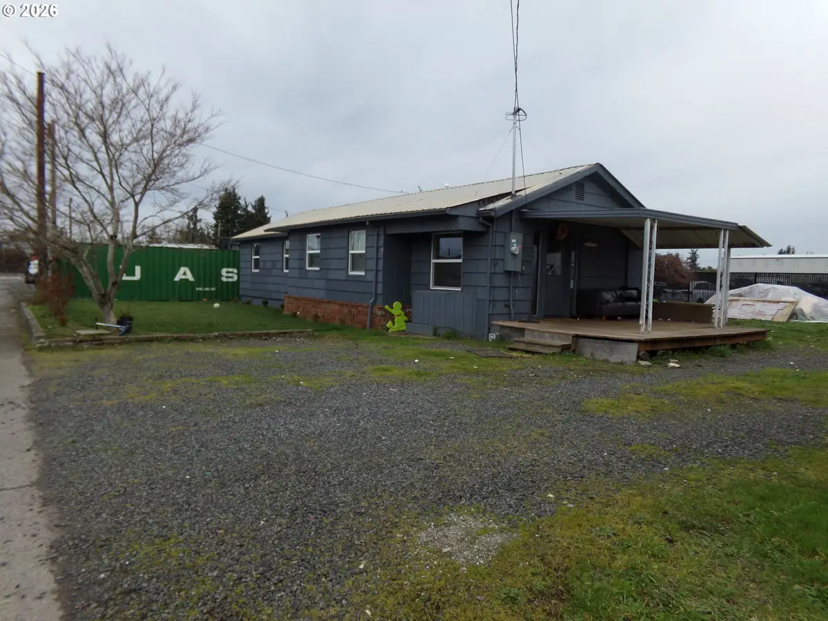 3113 NE Schmidt Ln, Hubbard, OR 97032 - #1