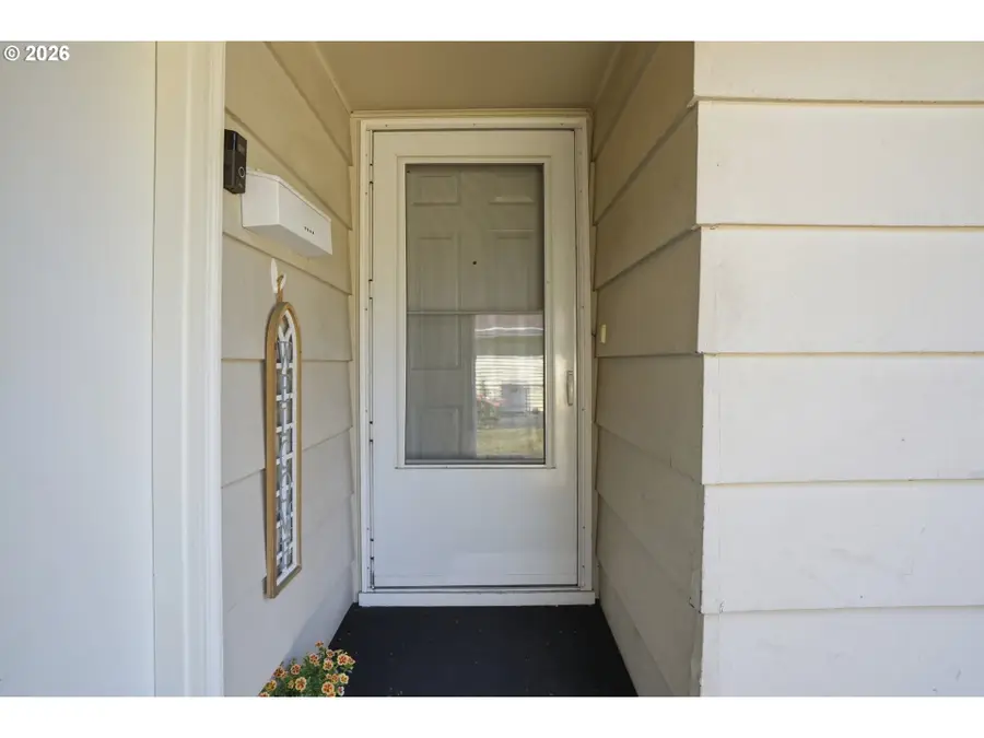 8802 N Chase Ave, Portland, OR 97217 - #3