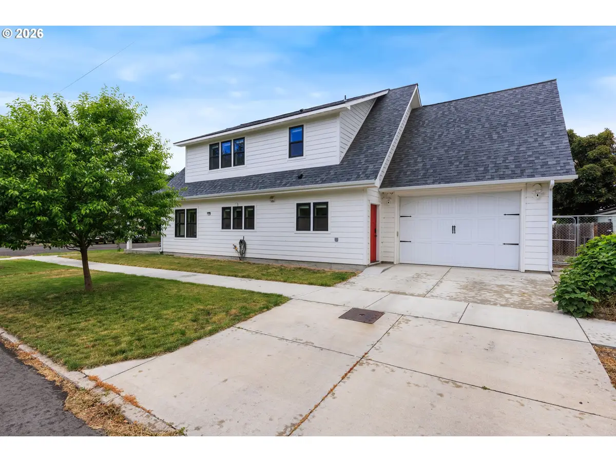 1601 7th St, La Grande, OR 97850 - #1