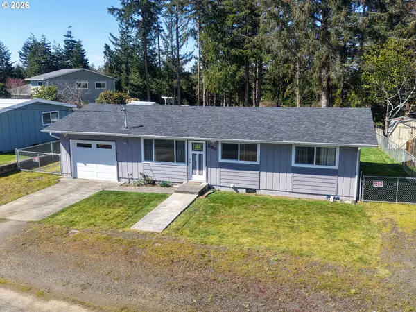 560 Fillmore St, CoosBay, OR 97420
