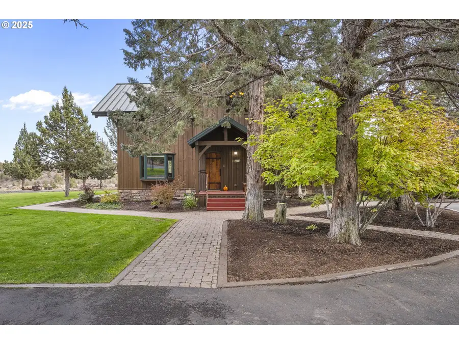 18495 Crawford Tr, Sisters, OR 97759 - Image #2