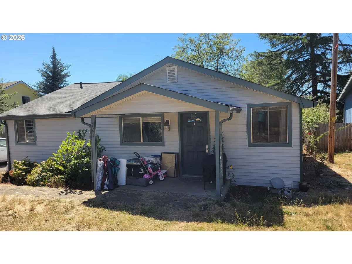 261 SE Darrell Ave, Winston, OR 97496 - #1