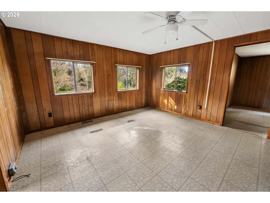 35353 Little Walluski Ln, Astoria, OR 97103 - #3