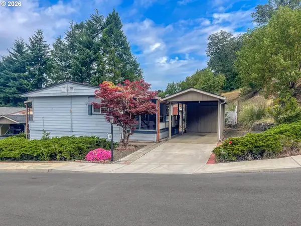 46 NE Mary Ann Ln, Roseburg, OR 97470