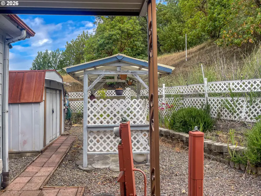 46 NE Mary Ann Ln, Roseburg, OR 97470 - #2