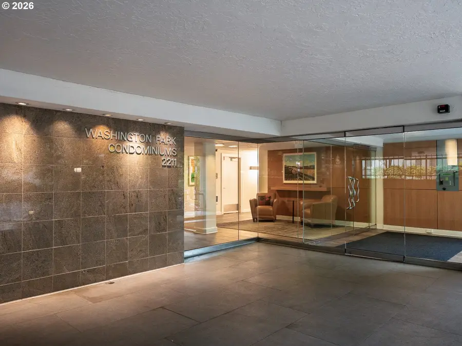 2211 SW Park Pl #102, Portland, OR 97205 - #3